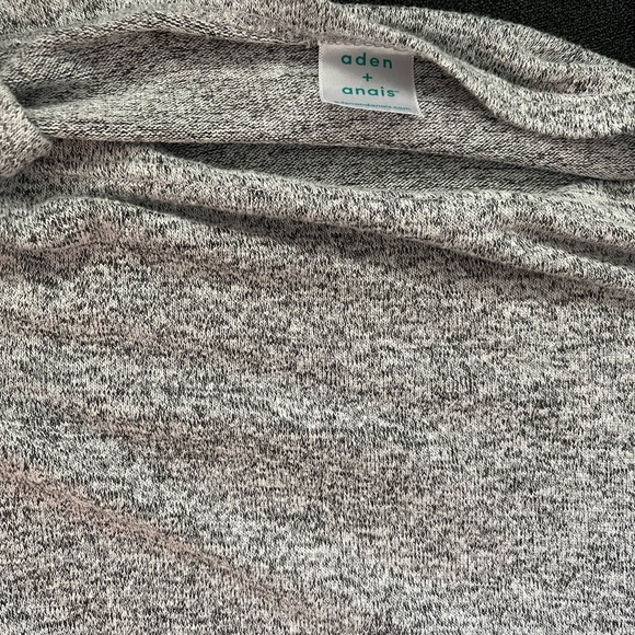 Aden + anais snugglefit knit cover - like new - heather grey - - Picture 4 of 5